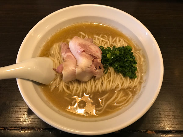 「渡り蟹そば　900円」@灰汁中華 丿貫 福富町本店の写真