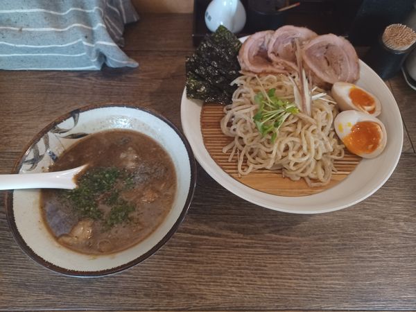 「スパイシーカレーつけめん」@本格手打ちうどん あかみちの写真