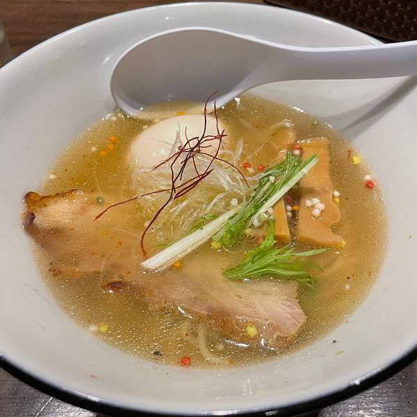 「瀬戸内吟醸　真鯛の塩らぁ麺「寿」」@らぁ麺BAR 錦 iwamotoの写真