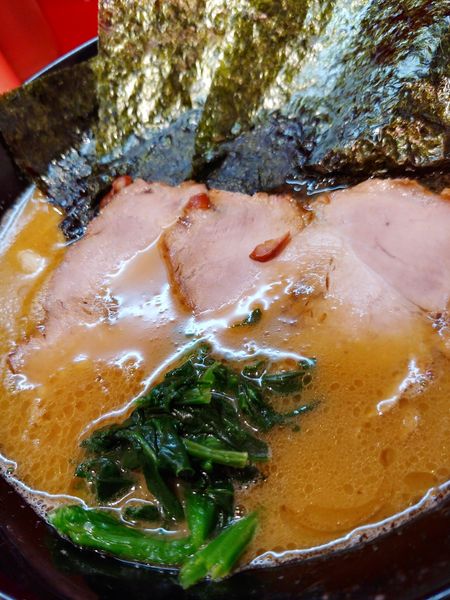 「家系ラーメン醤油」@家系王道家直伝 MEN-EIJI EAK 南2条店の写真