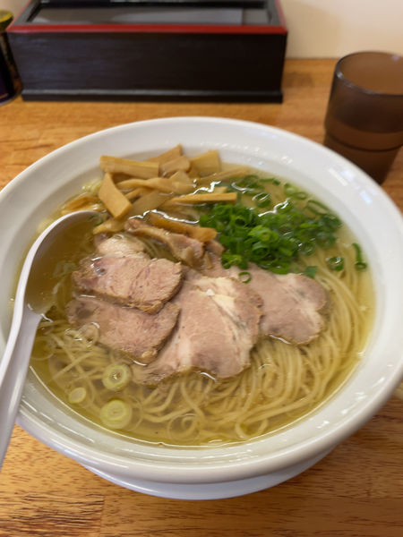 「ラーメン　白　チャーシュー」@らーめん HIBARIの写真