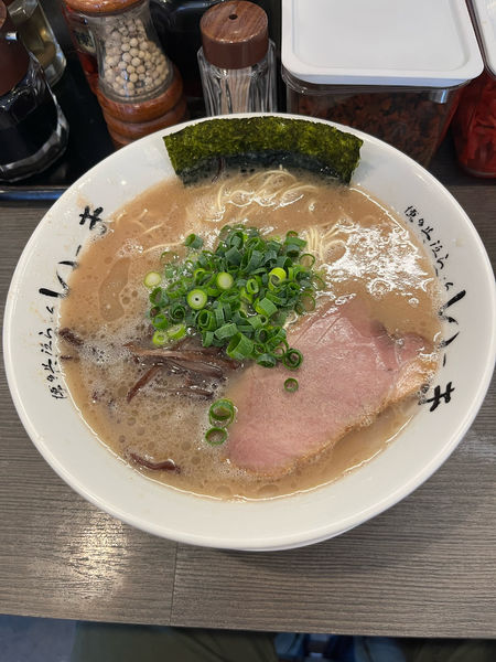 「らーめん 650円」@博多長浜らーめん いっきの写真