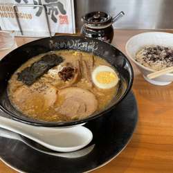 嵐ゲンコツラーメン醤油