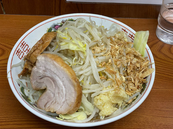 「小汁なしニンニクヤサイ卵無し」@ラーメン二郎 亀戸店の写真