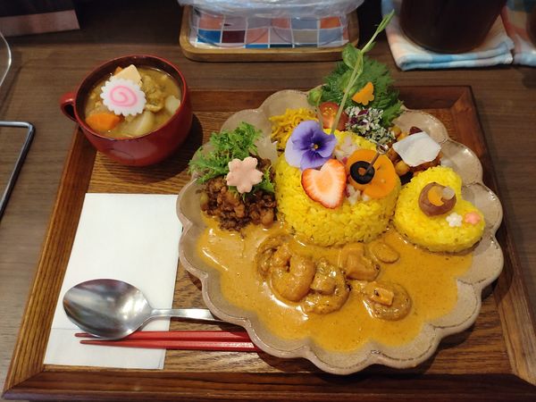 「TAKEUCHI海の二重奏(ライス大盛:無料) 1000円」@洋食膳 海カレー TAKEUCHI 神保町本店の写真