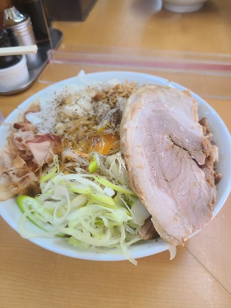 「汁なし　大盛り　豚×1　タマネギ」@ラーメン ○菅の写真