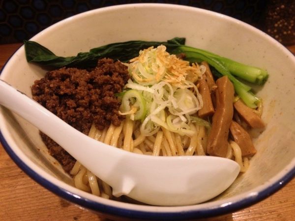 「汁なし担々麺」@自家製麺 啜乱会の写真