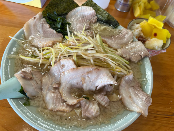 「醤油ネギチャーシュー+チャーシュー増し+ネギあえ増し」@ラーメンショップ 足利50号店の写真