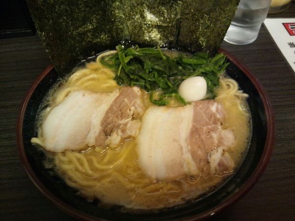 「醤油ラーメン」@豚とことんの写真