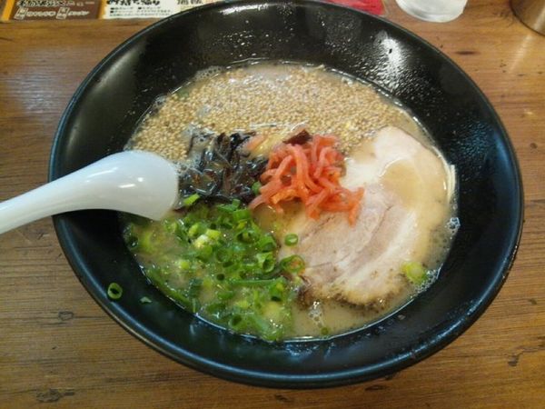「とんこつラーメン」@松福 本店の写真