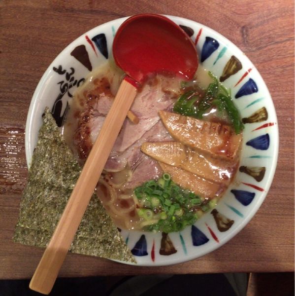 「七志らーめん」@とんこつらーめん七志 上大岡店の写真