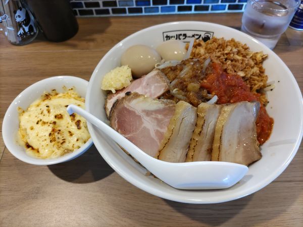 「特製ニンニクアブラトマト(大盛)·チーズご飯·くずれ玉子」@らーめん ニューカッパの写真