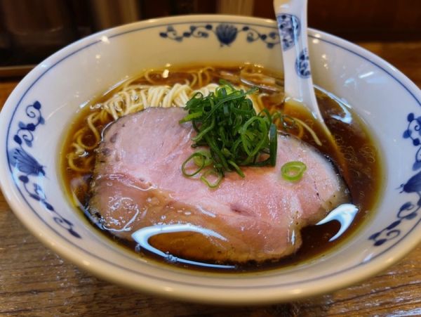 「醤油らぁ麺」@らぁ麺 うの屋の写真