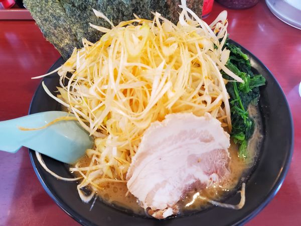 「醤油豚骨ネギ」@藤井家の写真