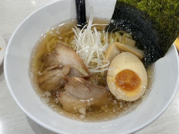 「こだわり醤油ラーメン」@魚べい 入間豊岡店の写真