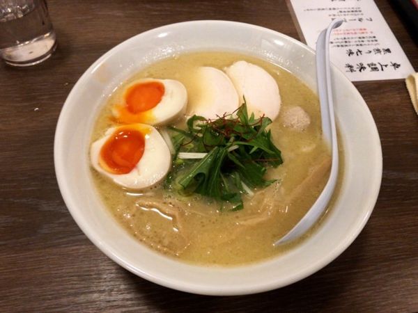 「濃厚鶏そば 白」@麺屋ばらいちの写真