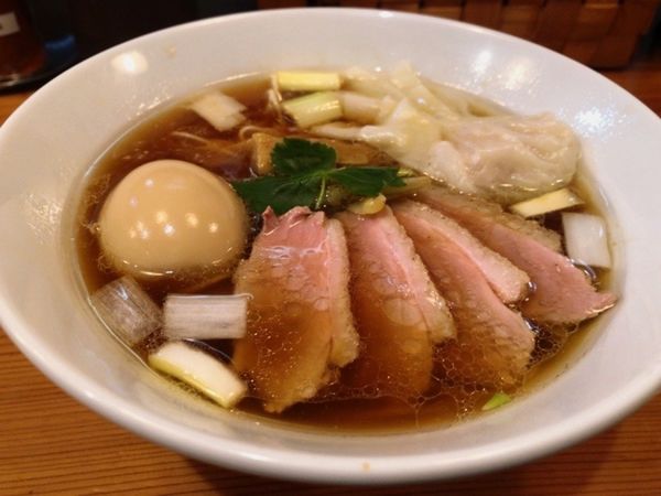 「特製鴨だし醤油ラーメン」@麺堂にしき 新宿歌舞伎町店の写真