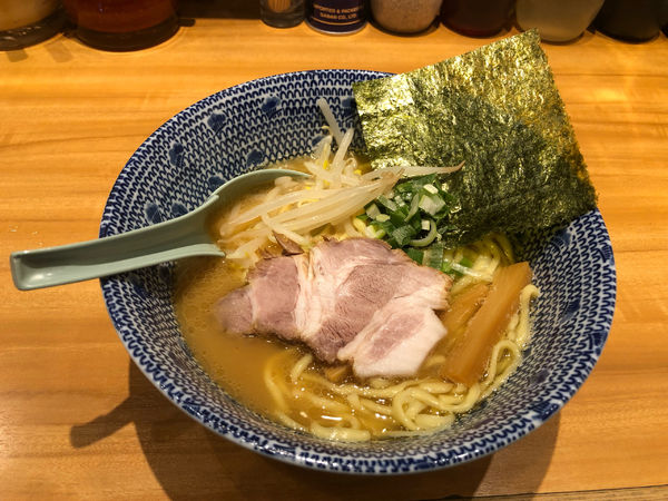 「特製煮干し豚骨ラーメン」@横浜家系ラーメン 中野家 東長崎店の写真