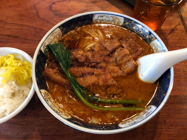 「排骨担々麺」@支那麺 はしご 銀座本店の写真
