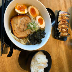 あっさり飛魚だしラーメン
