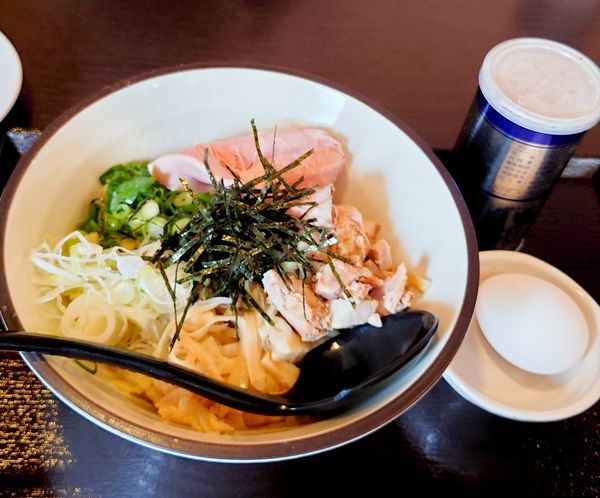 「まぜそば白（温玉付き）780円」@麺通 幹づ記の写真