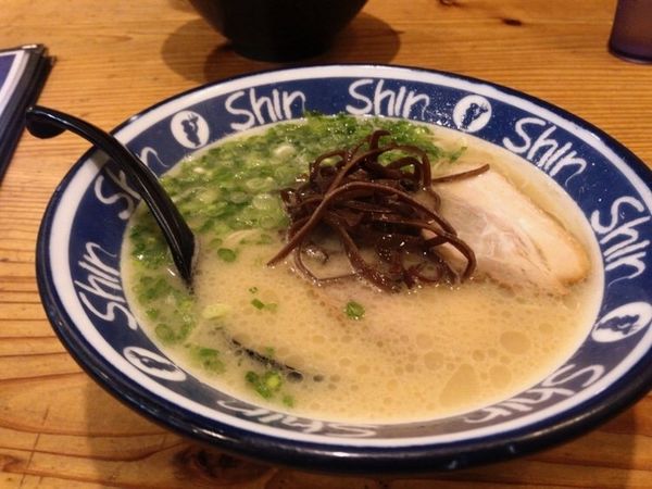 「ラーメン」@博多らーめん ShinShin 天神本店の写真
