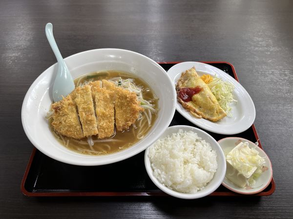 「かつラーメン定食」@中華料理 昇龍の写真