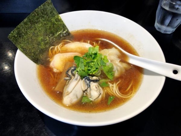 「牡蠣ラーメン」@Tonariの写真