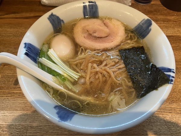 「塩ラーメン➕味付けたまご」@ラーメン食堂 粋な一生の写真