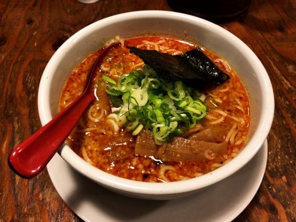 「辛みそ豚骨らーめん」@拉麺 じゃかじゃかの写真