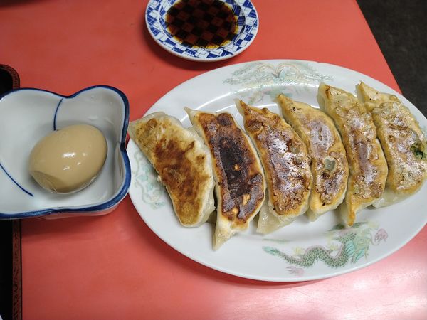 「餃子(大)6個」@えちごやの写真