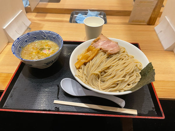 「つけ麺特盛650+300」@舎鈴 プレナ幕張店の写真