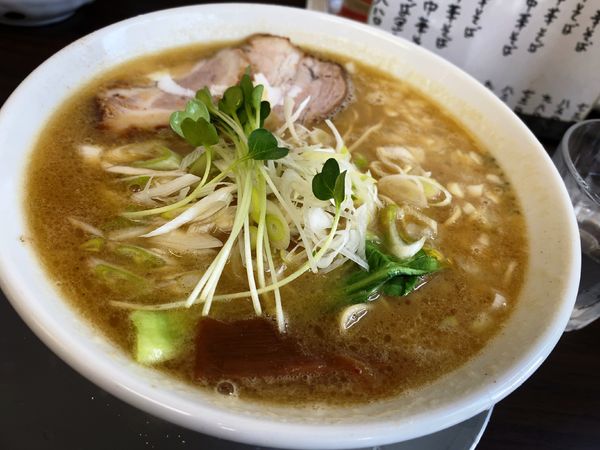 「二代目UWO中華そば」@ラーメン専門店 E.Y 竹末の写真