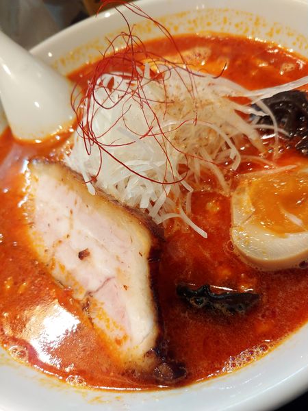 「辛味噌らーめん」@麺屋 雪風 すすきの店の写真