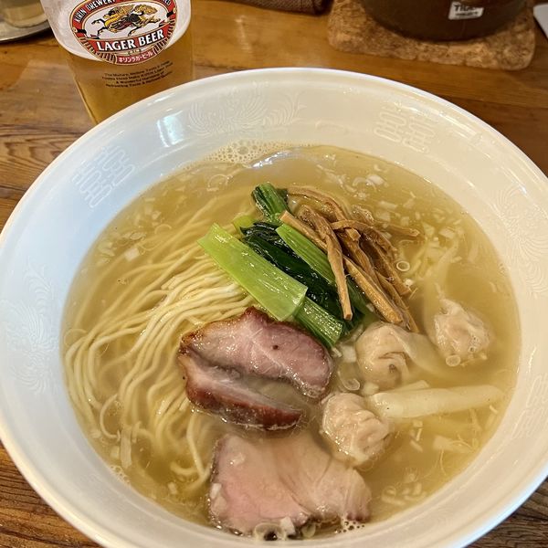 「塩ワンタン麺 ３個＋生ビール」@らーめん穀雨の写真