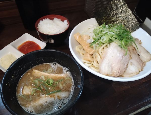 「濃厚煮干魚介つけそば肉増し ￥960」@いりにぼの写真