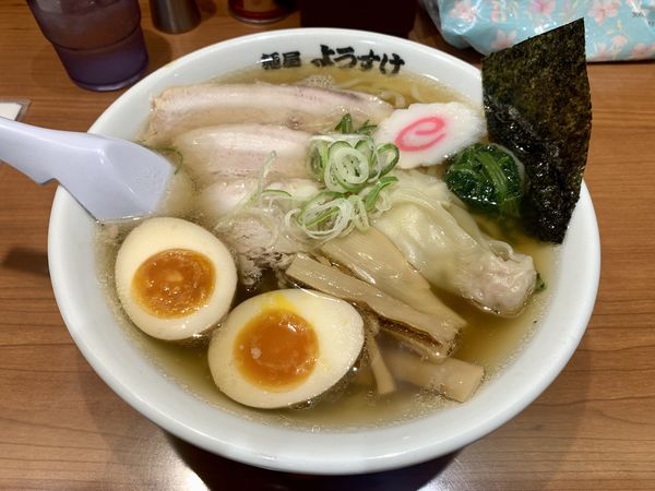 「特製醤油ラーメン1200円」@麺屋 ようすけ 東京ラーメンストリート店の写真