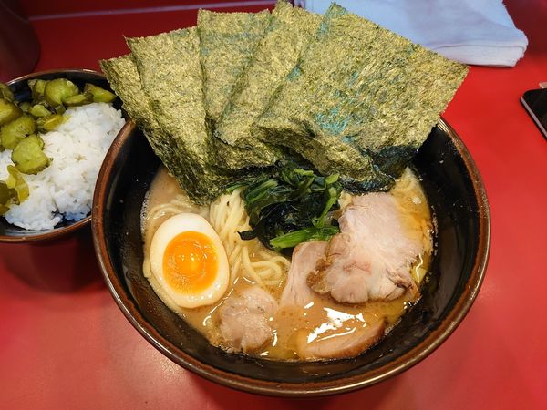 「特製らーめん」@らーめん 谷瀬家 新橋店の写真