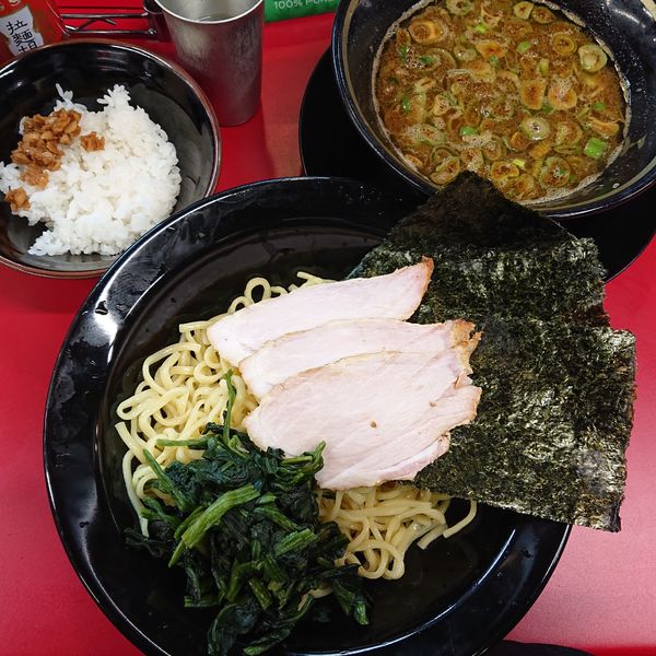 「つけチャーシュー(3枚)1000円、小ライス60円」@IEKEI_TOKYO 王道家直系の写真