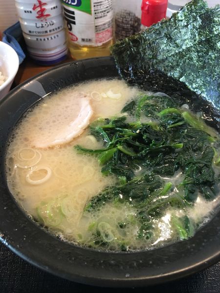 「とんこつ塩ラーメン　ほうれん草」@AOZORAの写真