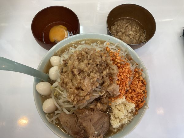 「ミニラーメン¥750+生たまご¥50+うずら¥100」@麺屋 顎で喰らえの写真