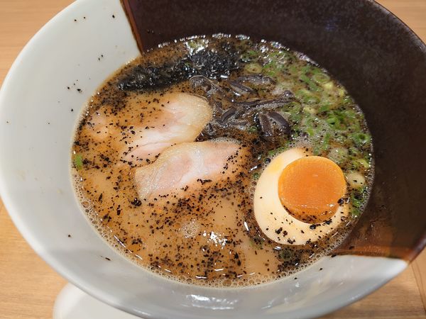 「【熊本ラーメン 黒亭】ラーメン」@ラーメンWalkerキッチンの写真