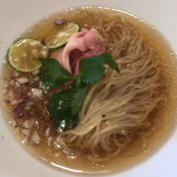 冷やしヌードル（880円）