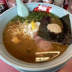 煮干し豚骨ラーメン