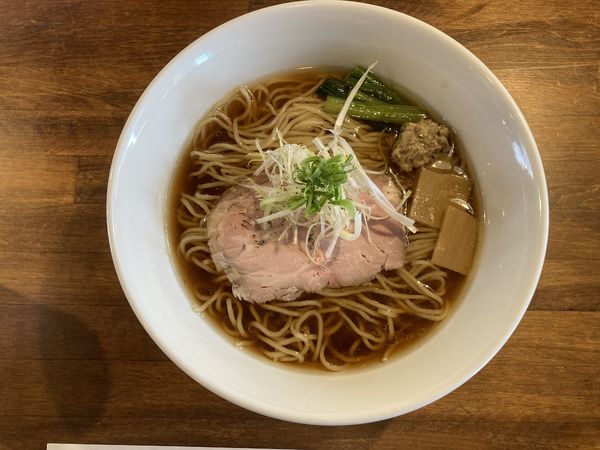 「地鶏醤油ラーメン」@空の青とひまわり畑の写真