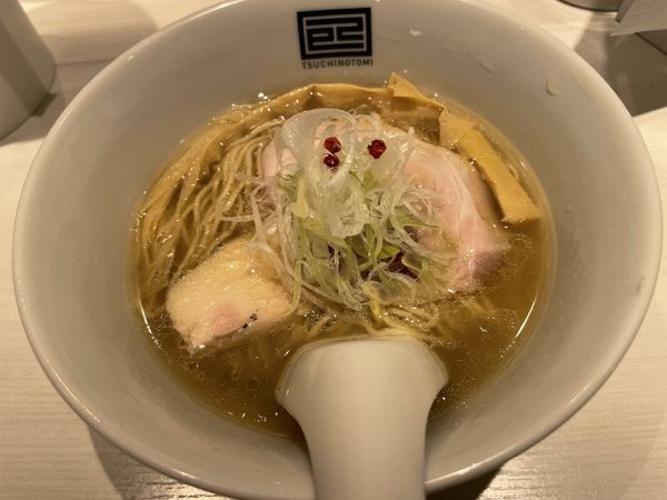 「鴨×鶏　ボルチーニ香る淡麗塩らーめん」@淡麗拉麺 己巳の写真