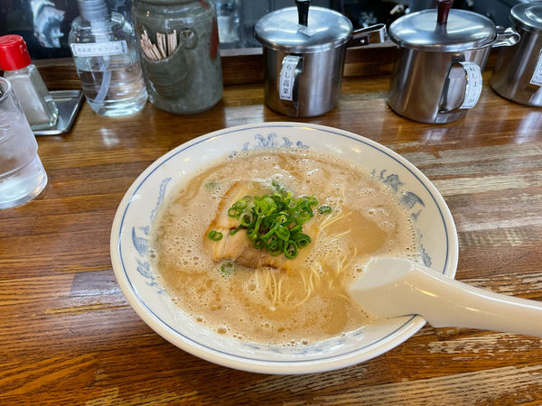 「博多ラーメン＋替え玉」@博多ラーメン ばりこての写真