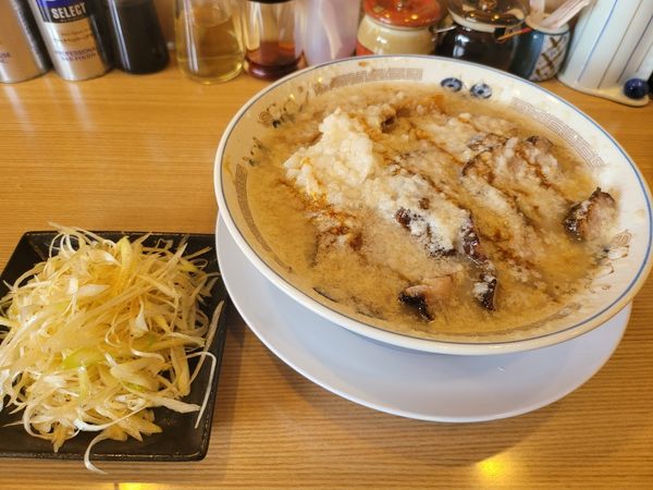 「背脂煮干らーめん　並　大脂　肉増し　山椒ねぎ」@麺処 そら亭の写真