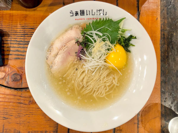 「★＜春の限定麺＞生姜背脂塩らぁ麺🍜¥900」@らぁ麺 いしばしの写真