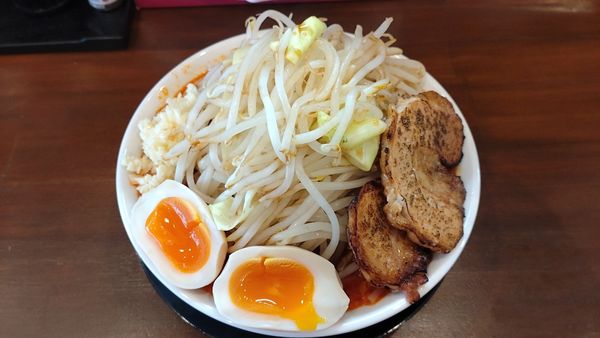 「辛味噌（野菜マシにんにく少なめ）」@麺屋 月輝の写真